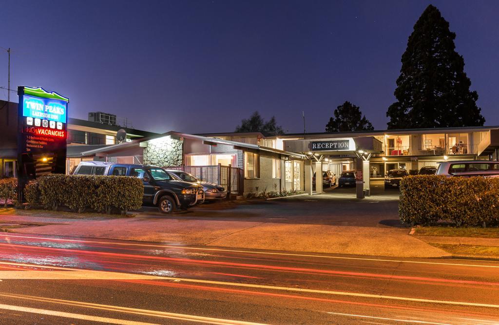 Twin Peaks Lakeside Inn Taupo Exterior foto