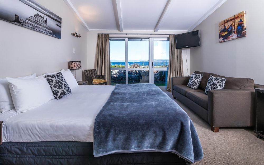 Twin Peaks Lakeside Inn Taupo Exterior foto