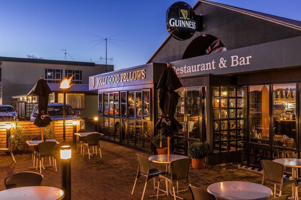 Twin Peaks Lakeside Inn Taupo Exterior foto